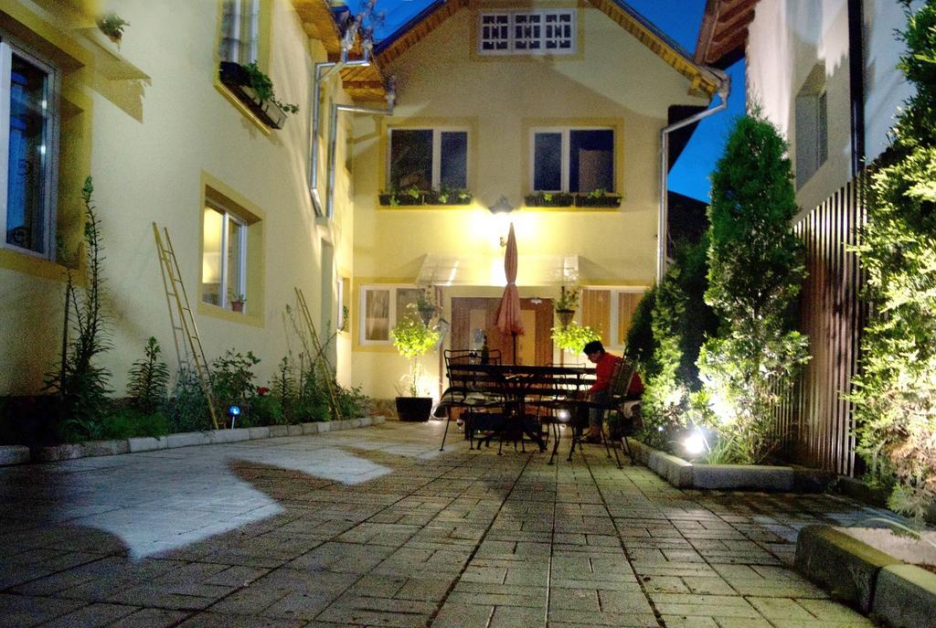B&B Dumbrava Gura Humorului Exterior foto